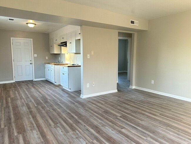 Photo - Brick Quadplex 2/1 in East Lake Unit 7728 Rugby Ave, B