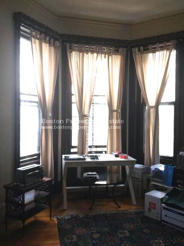 Photo - 429 Beacon St Unit 2