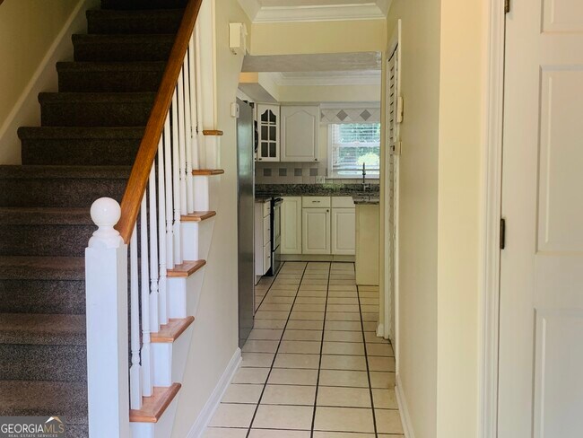 Photo - 400 Pinegate Rd