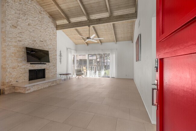 Photo - 46642 Arapahoe Cir Unit B