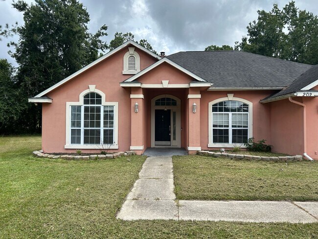 Building Photo - 4BR/2BA with Brand New Paint and Flooring ... Rental