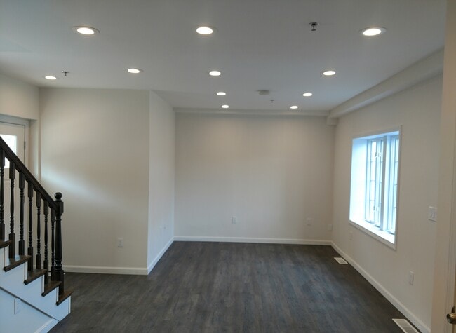 Photo - 41 Zapora Dr