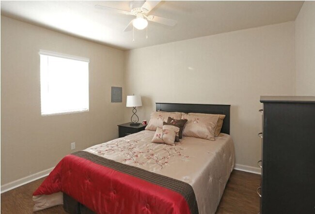 Photo - Preston Square Apartments