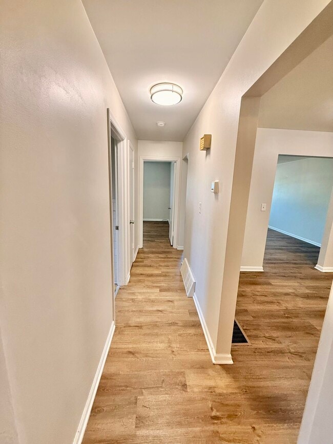 Photo - 708 Greenbriar Dr