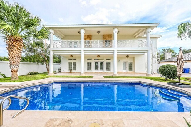 Photo - 314 Bordeaux Dr