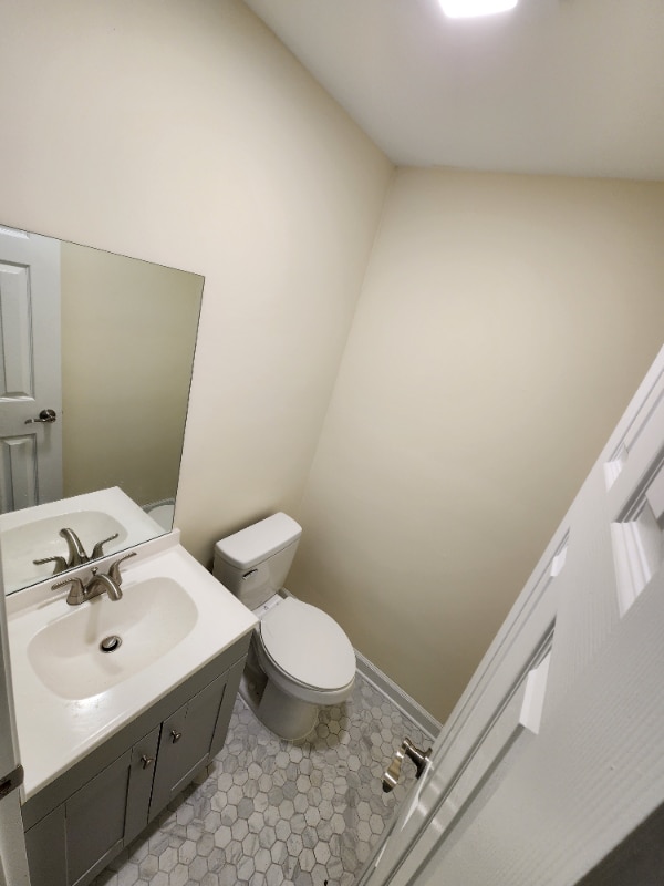 Photo - 102 Douglas Dr SE