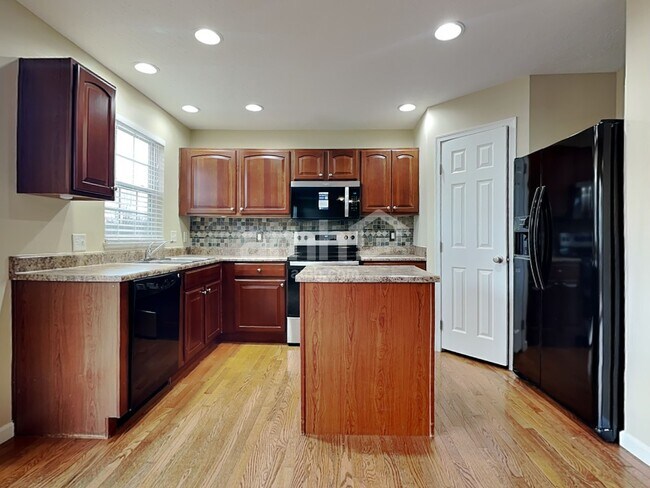 Photo - 15 Ashwood Pl