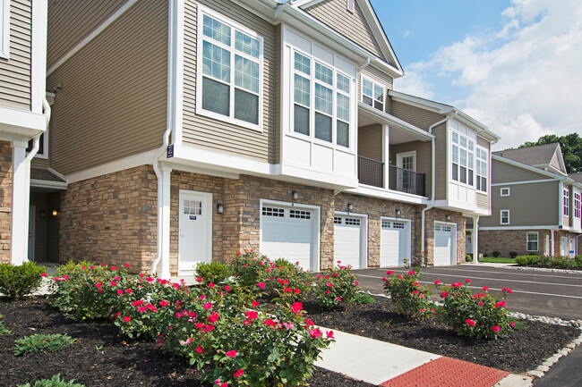 Woodmont Ridge at Upper Macungie - Woodmont Ridge at Upper Macungie Apartments