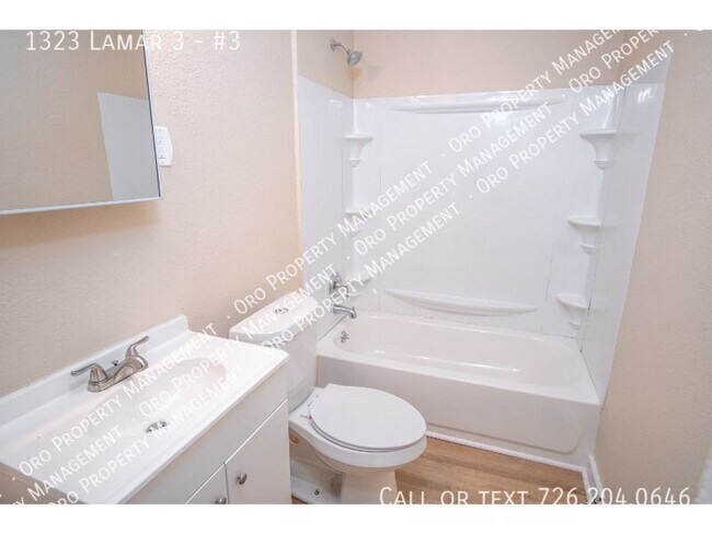 Photo - 1323 Lamar St Unit #3