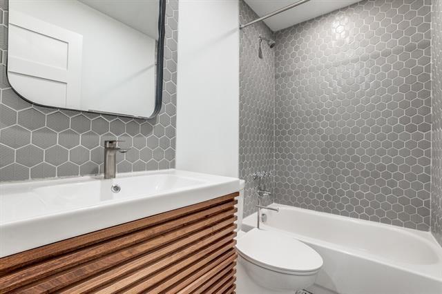 Photo - 1820 Mariposa Dr