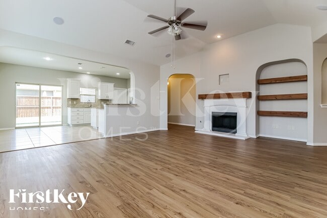 Photo - 1100 Nora Ln