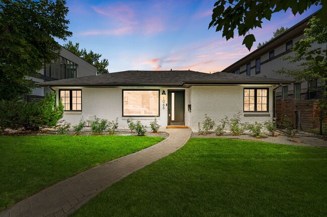 Building Photo - LUX 3BD, 2BA Belcaro Home with 2-Car Garage
