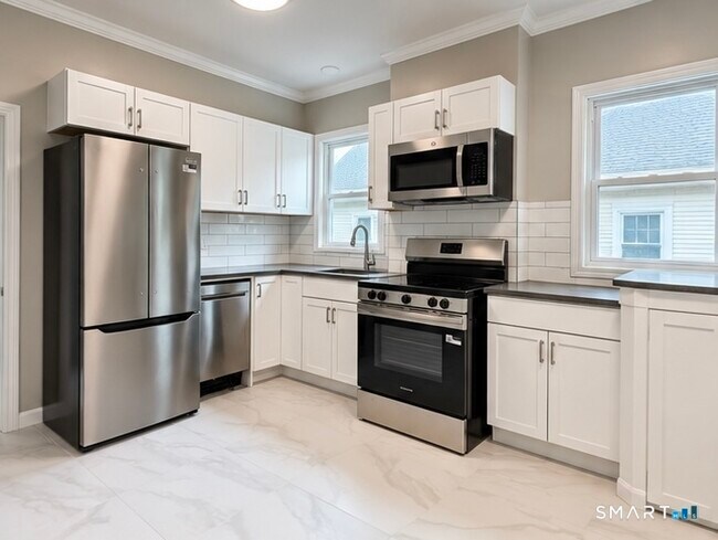 Photo - 206 Jefferson St