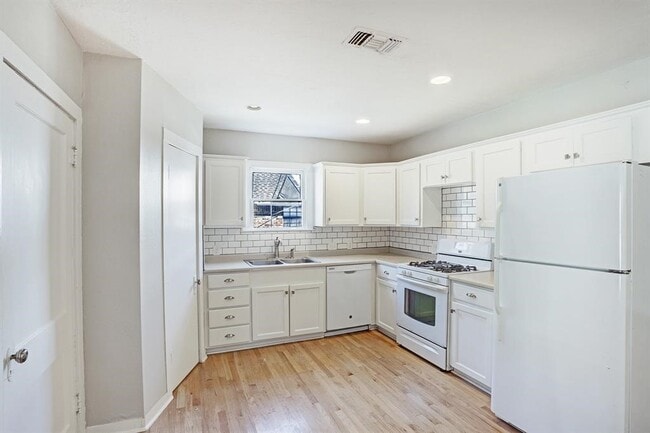 Photo - 408 N Hunt St