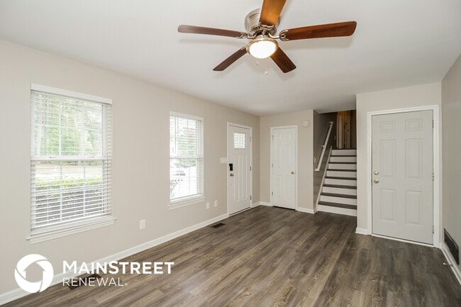 Photo - 266 Amy Blvd