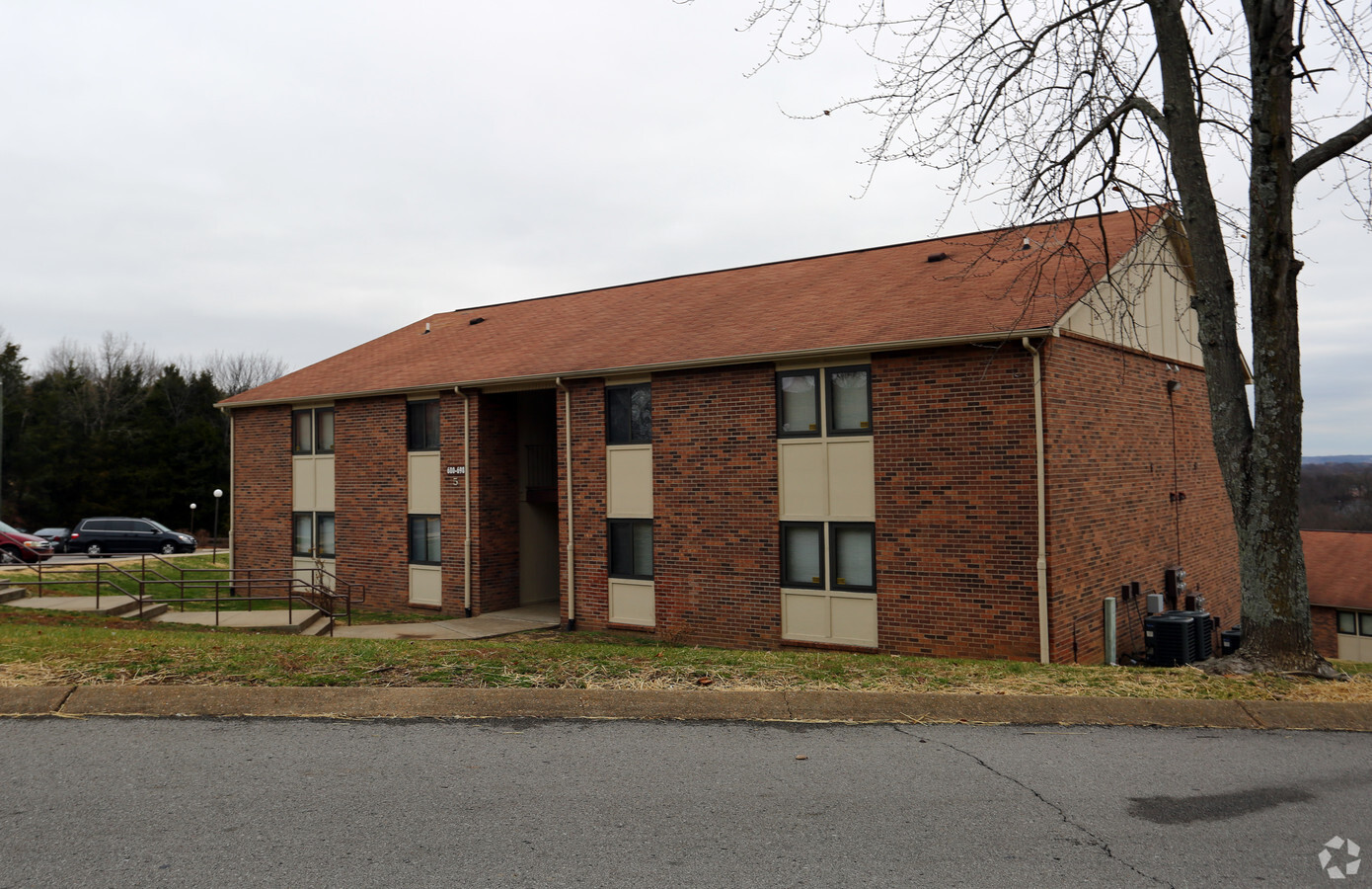 Hickory Forest Apartments - Hickory Forest Apartments
