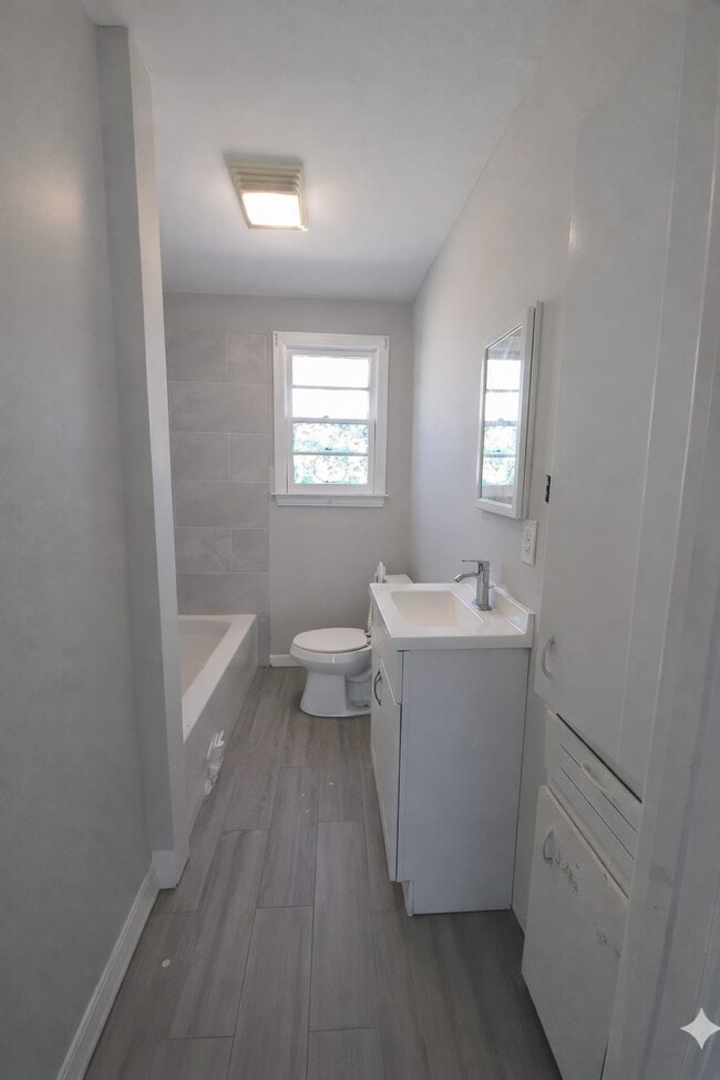 Photo - 1330 West Dr