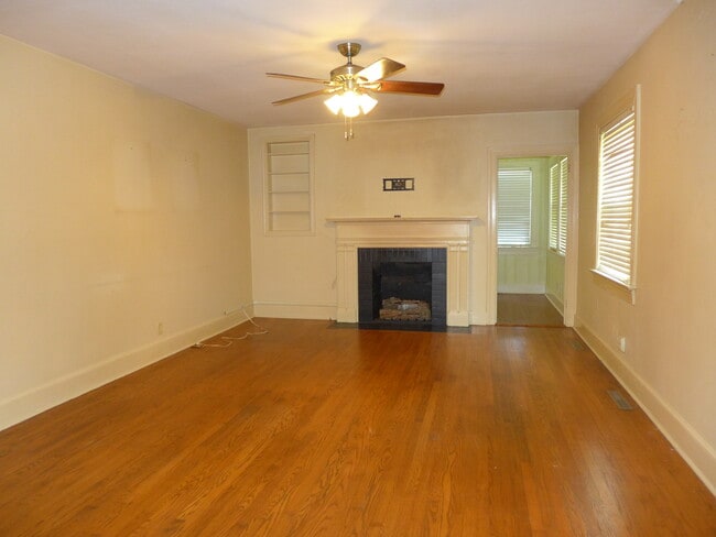 Photo - 1103 E Mulberry St