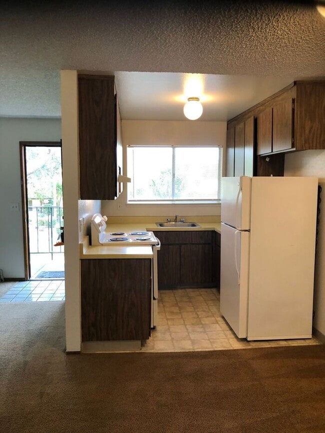 Photo - Lower level one bedroom apartment for rent...