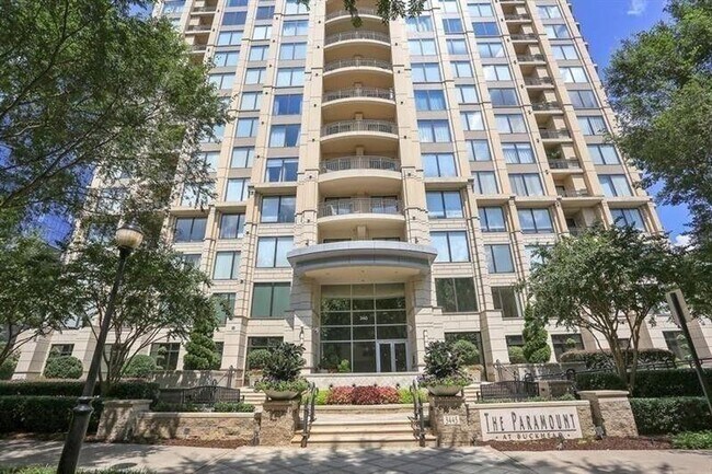 Building Photo - 2 Bedroom, 2 Bathroom Spacious Condo with Dining & Living Room within Heart of Buckhead