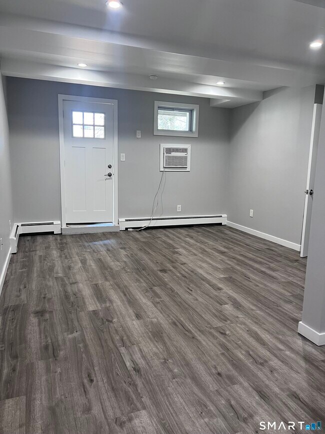 Photo - 7 Dale St Unidad G1