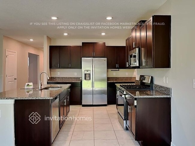 Photo - 8612 37th Ter E