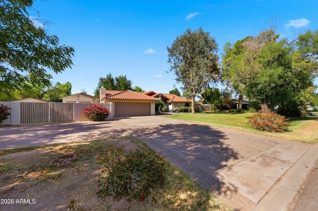 10432 W Avalon Dr