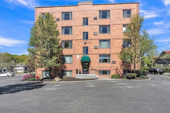Photo - 128 Pleasant St Condo Unit 103