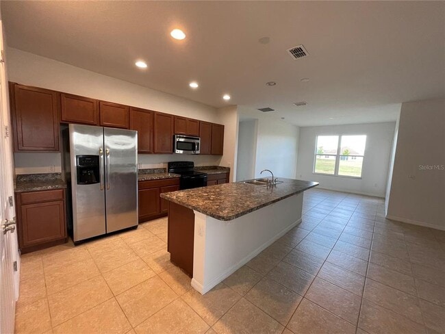 2269 Waukegan Dr