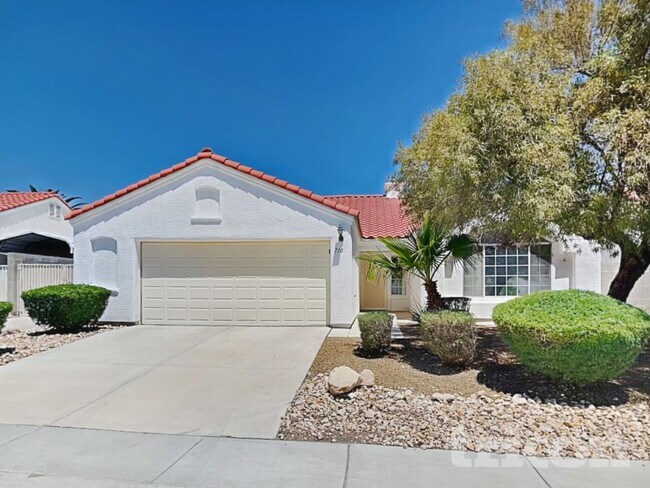 Photo - 710 Wolf Lake Ave