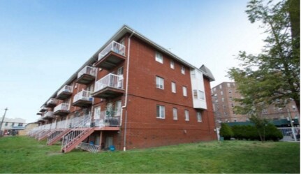 Photo - 702-752 E 103rd St