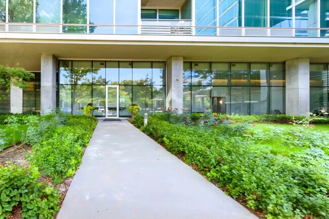 Photo - 9715 Woods Dr Unidad 510