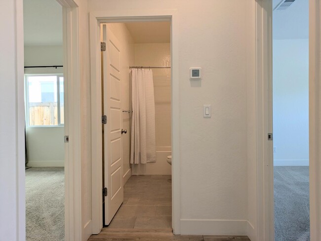 Photo - 2042 N Hughes Ave