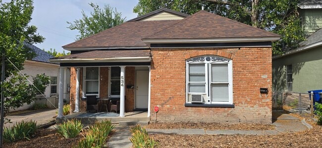 Photo - 534 Windsor St E Unidad N