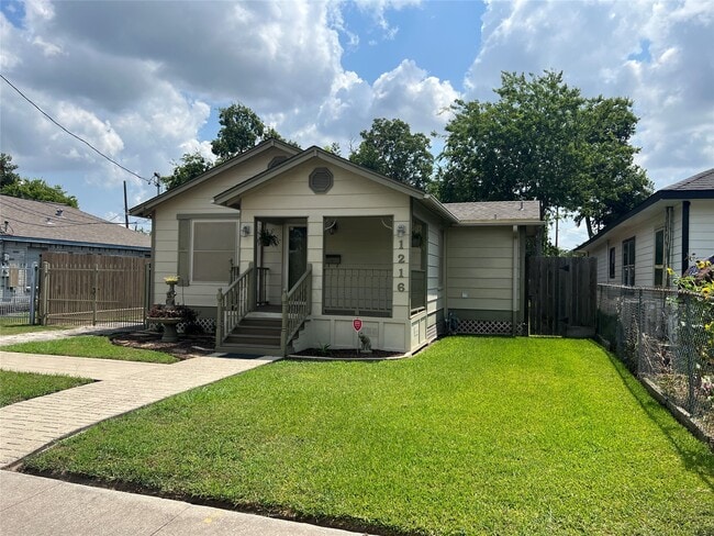 Photo - 1216 Northwood St
