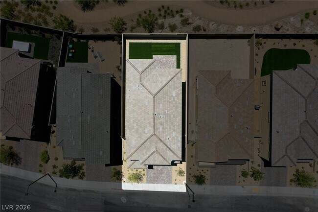 Photo - 747 Foreign Reef Wy