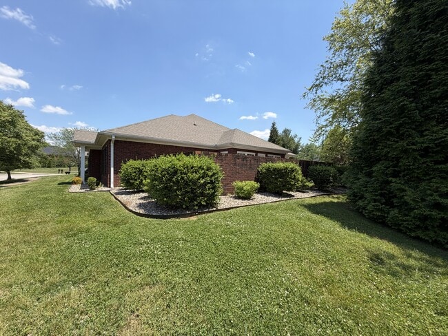 Photo - 103 Ashton Ct