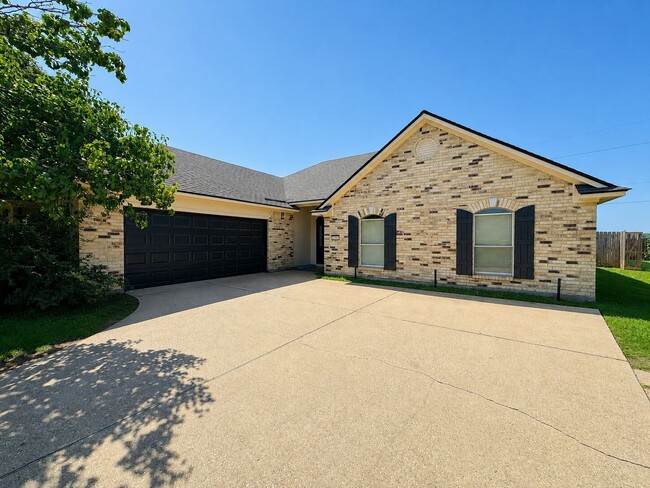 Building Photo - 1022 Creole Dr