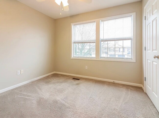 Photo - 401 20th Ave S