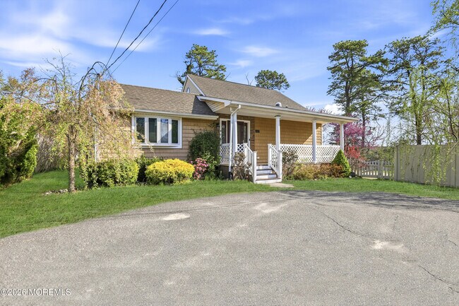 Photo - 1425 Amsterdam Ave