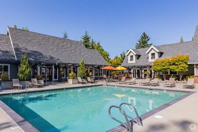 Pool - Deveraux Glen