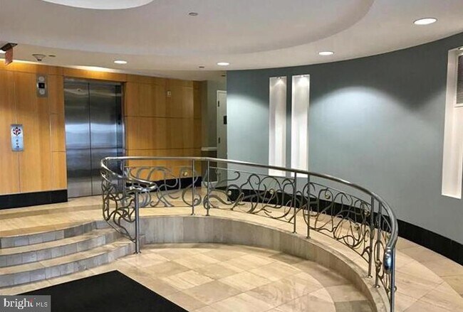 Photo - 1111 11th St NW