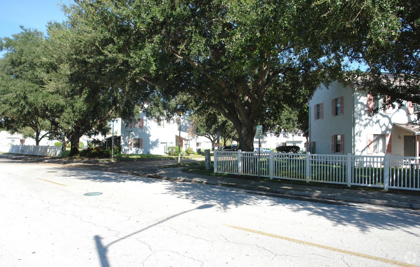 Jamestown Apartments & Townhomes - Jamestown Apartments & Townhomes