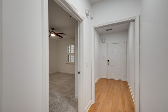 2310 Elliott Ave