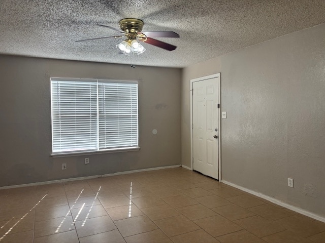 Photo - 825 Quetzal St