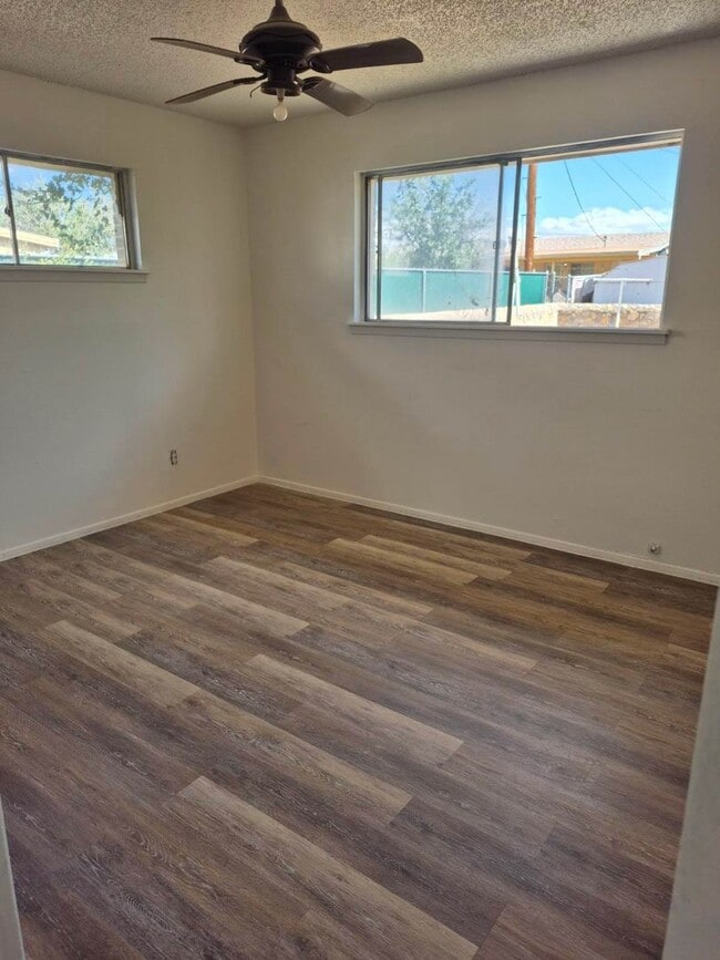 Photo - 3 Bed 2 Bath Home Available