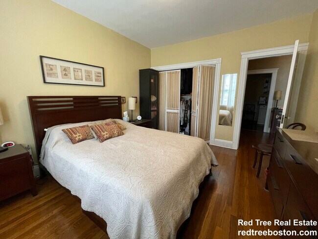 19 Colliston Rd