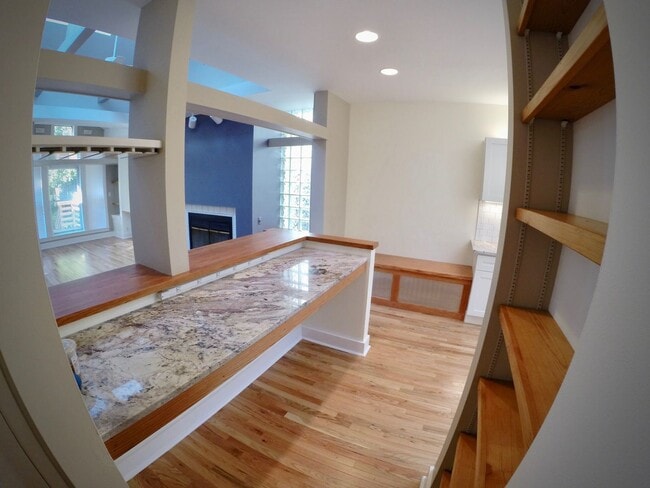 Photo - 5444 Claybourne St Unit Apt #2