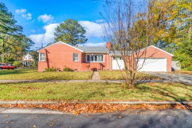 Building Photo - 3 Bed 1 Bath Home for Rent in Norfolk