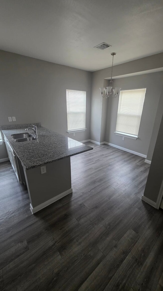 614 Chihuahua St